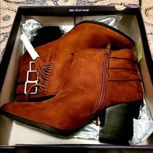 Jennifer Lopez Cognac Suede Boots Size 9.5 (NIB)